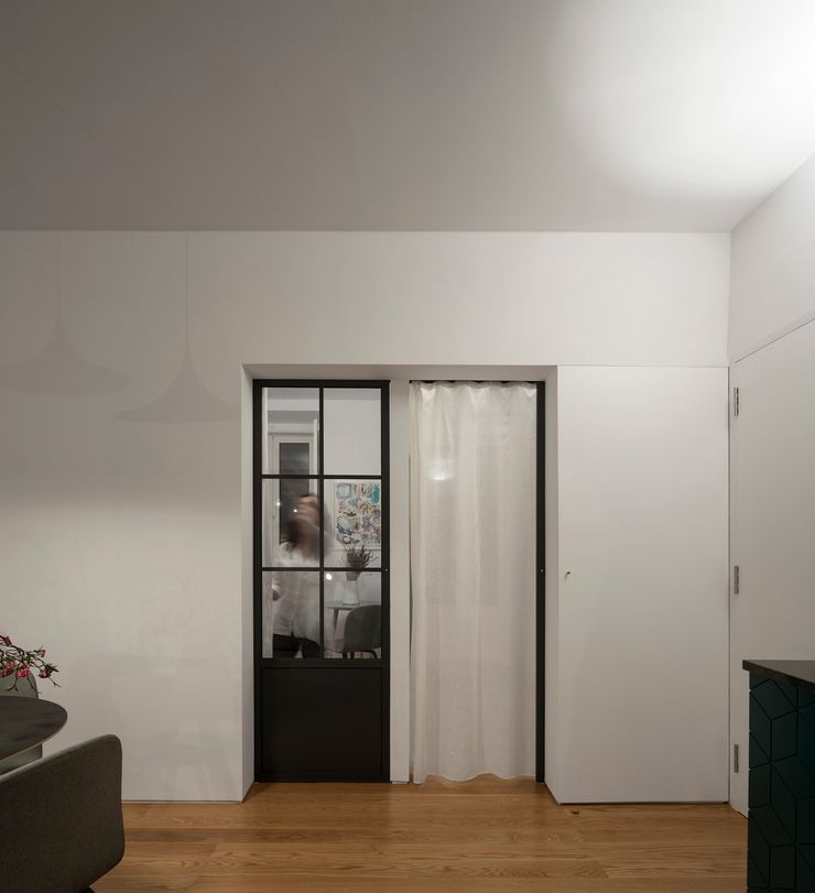 Príncipe real apartment lisbon fala Modern Dining Room
