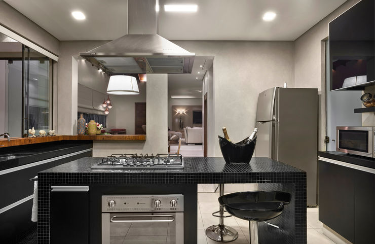 Isabela Canaan Arquitetos e Associados Modern kitchen