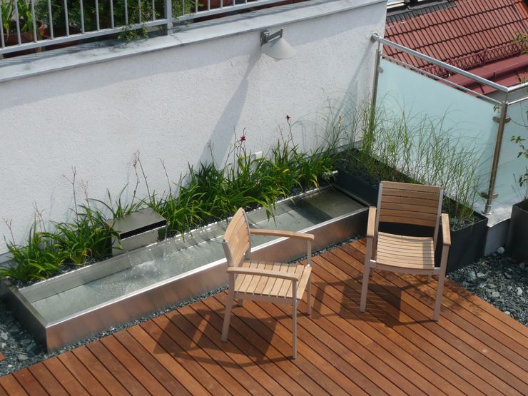 Rooftops BEGRÜNDER Moderner Balkon, Veranda & Terrasse