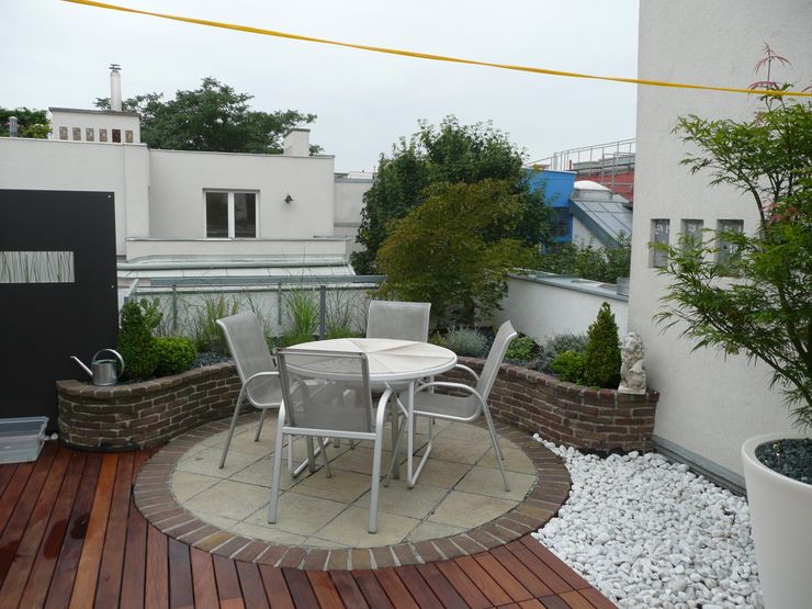 Rooftops BEGRÜNDER Moderner Balkon, Veranda & Terrasse