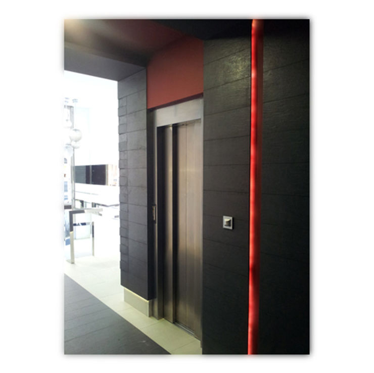 Portal tesifonte torradoarquitectura Moderner Flur, Diele & Treppenhaus