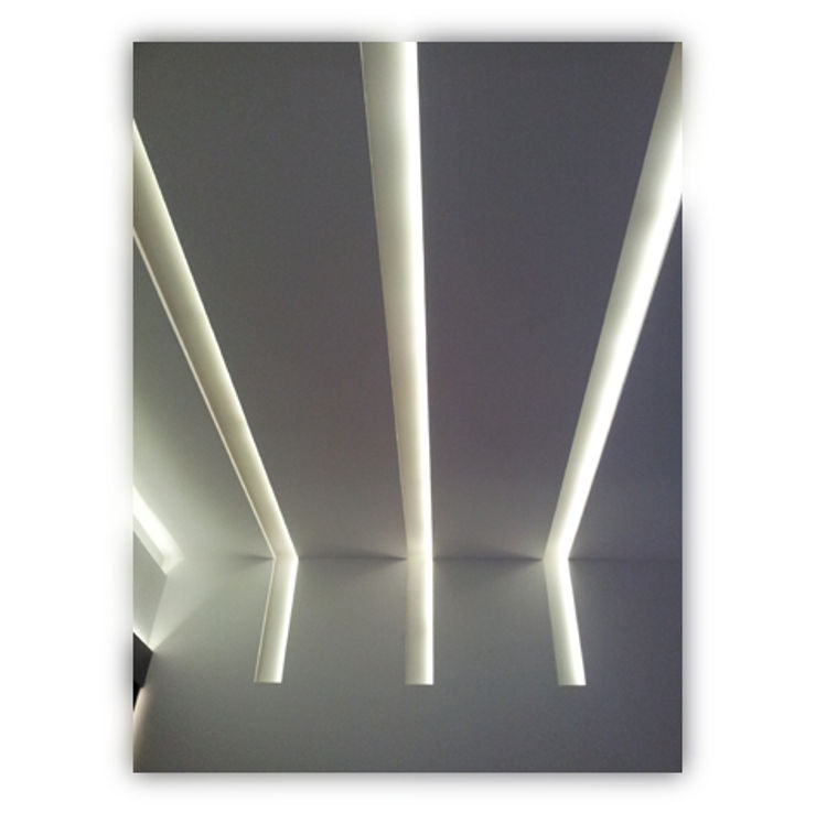 Portal tesifonte torradoarquitectura Moderner Flur, Diele & Treppenhaus