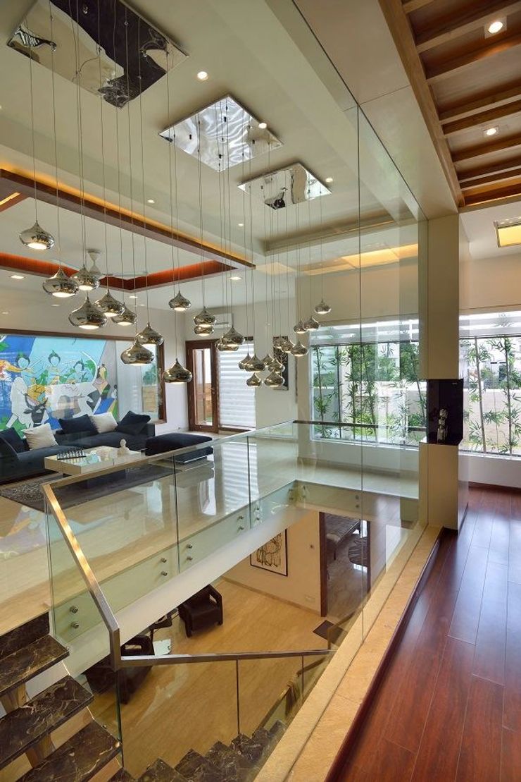 GAJENDRA YADAV'S RESIDENCE Spaces Architects@ka Modern living room