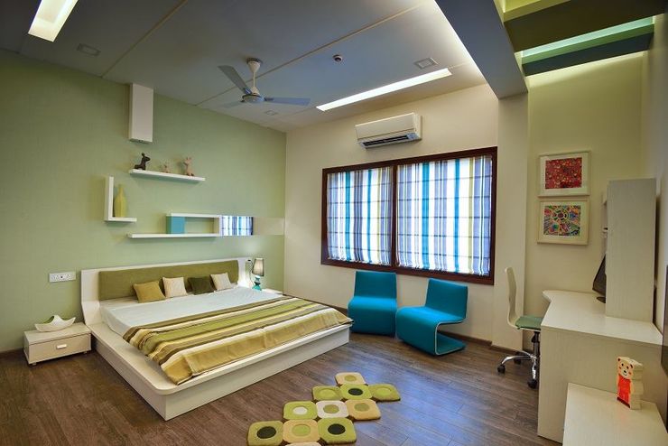 GAJENDRA YADAV'S RESIDENCE Spaces Architects@ka Modern style bedroom