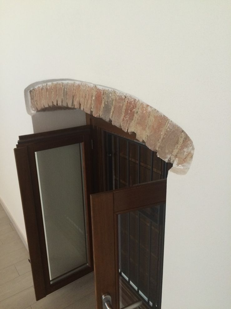 Realizzazioni Adami|Zeni Ingegneria e Architettura Finestre & Porte in stile moderno