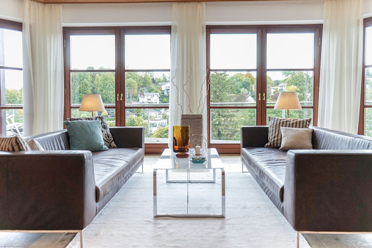 Staging einer Villa zum Verkauf Home Staging Gabriela Überla Klassische Wohnzimmer