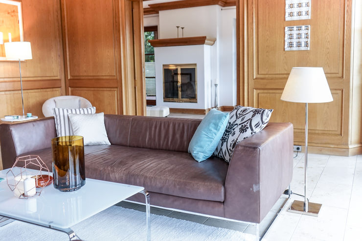 Staging einer Villa zum Verkauf Home Staging Gabriela Überla Klassische Wohnzimmer