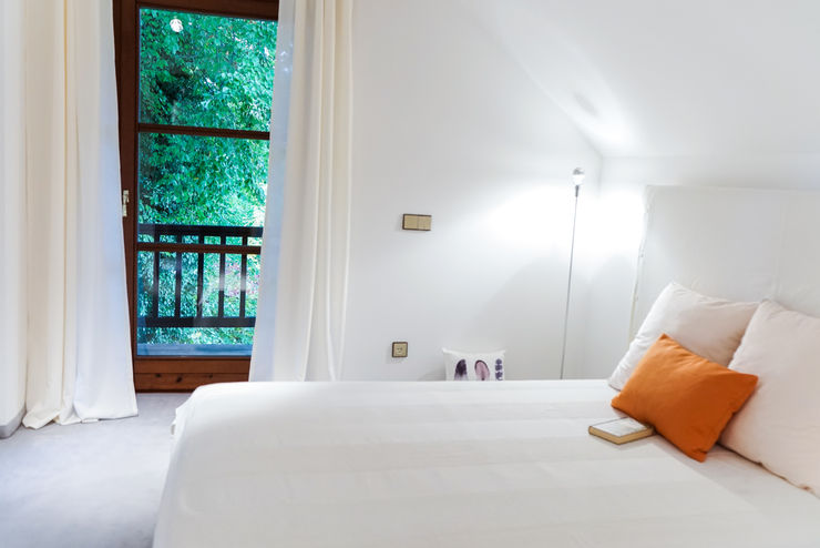 Staging einer Villa zum Verkauf Home Staging Gabriela Überla Klassische Schlafzimmer