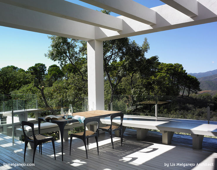 Lis Melgarejo Arquitectura Modern balcony, veranda & terrace