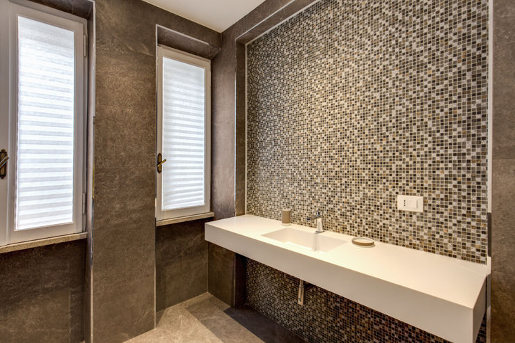TRIESTE MOB ARCHITECTS Bagno moderno