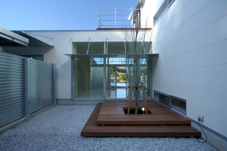 水盤のある家 Homify