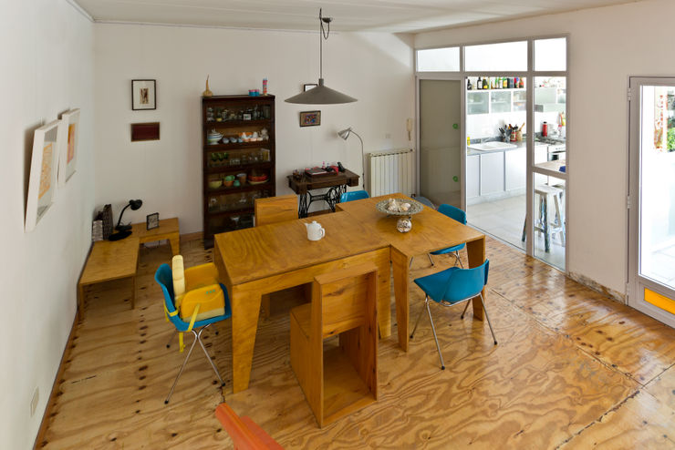 Pop Arq Minimalist dining room