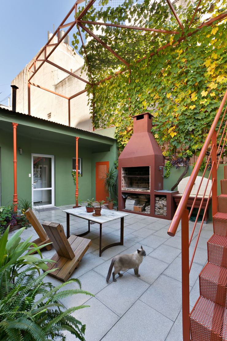 Pop Arq Minimalist style garden