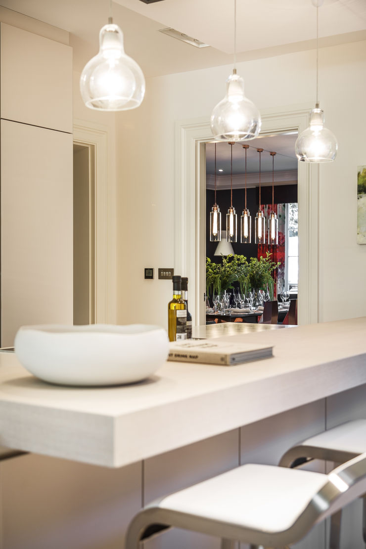 Kitchen/ Family/ Breakfast Room Studio Hooton Modern kitchen