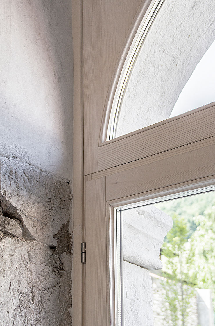Progetto MORO SAS DI GIANNI MORO Finestre & Porte in stile moderno