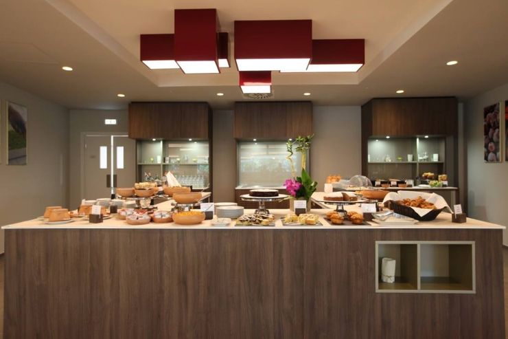 Hilton Doubletree Yeveran M.M. Lampadari Classic bars & clubs
