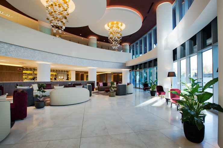 Hilton Doubletree Yeveran M.M. Lampadari Classic bars & clubs