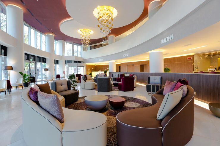 Hilton Doubletree Yeveran M.M. Lampadari Classic bars & clubs