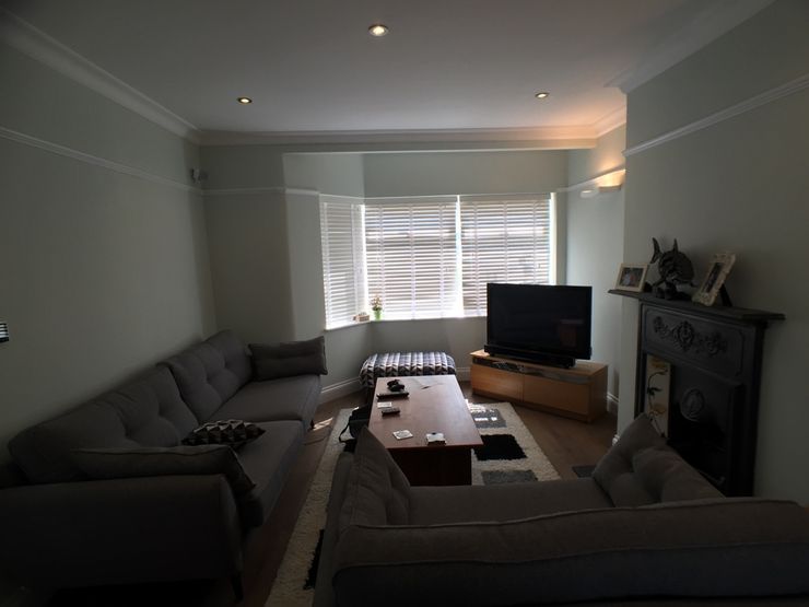Living room Progressive Design London Modern bathroom