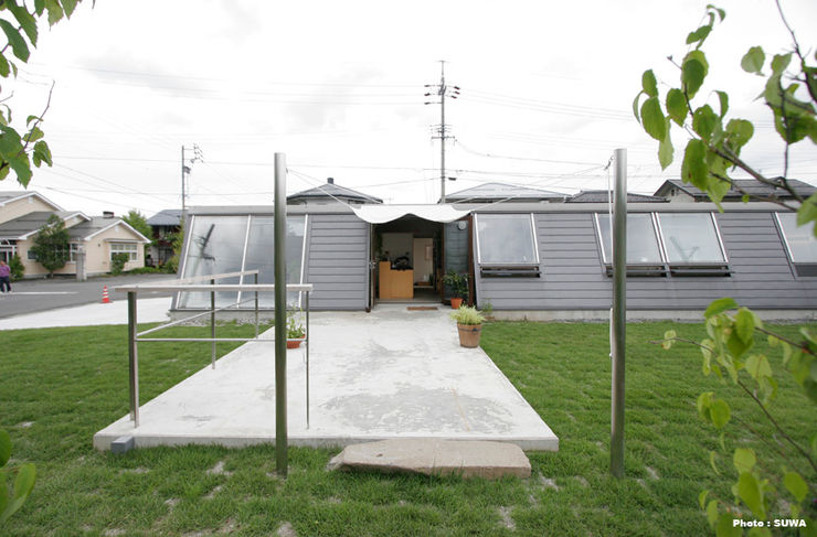 すわ製作所 Eclectic style houses