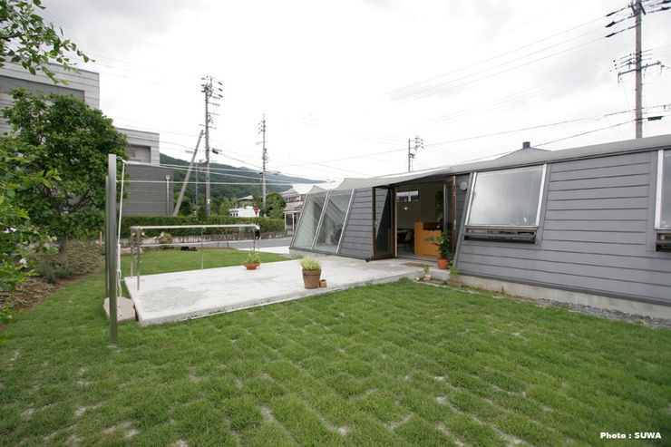 すわ製作所 Eclectic style houses
