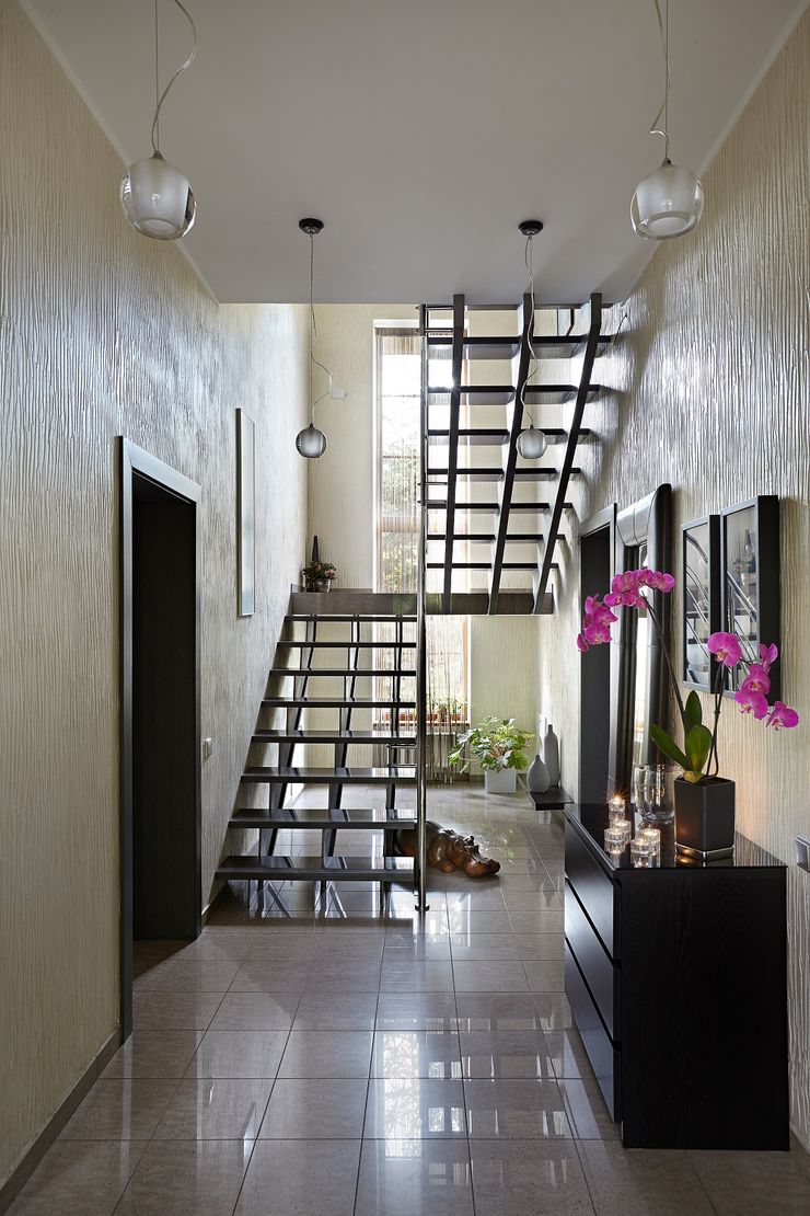 Irina Derbeneva Ingresso, Corridoio & Scale in stile moderno