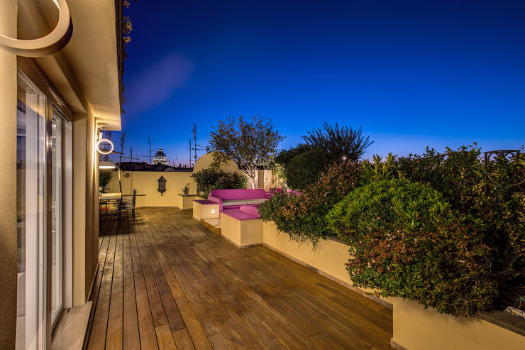 GERMANICO MOB ARCHITECTS Balcone, Veranda & Terrazza in stile moderno