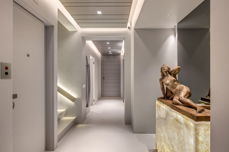 GERMANICO MOB ARCHITECTS Ingresso, Corridoio & Scale in stile moderno