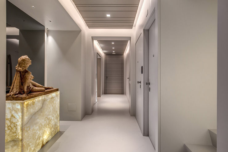 GERMANICO MOB ARCHITECTS Ingresso, Corridoio & Scale in stile moderno