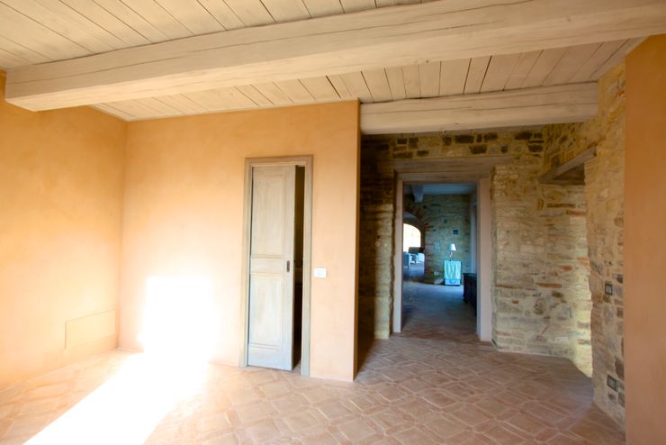 marco carlini architetto Country style corridor, hallway& stairs