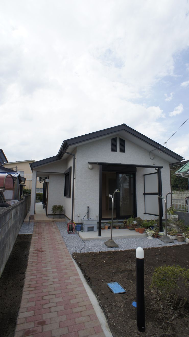 SK邸 マルモコハウス Moderne Häuser