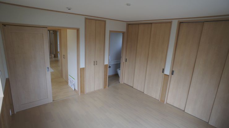 SK邸 マルモコハウス Moderne Wohnzimmer