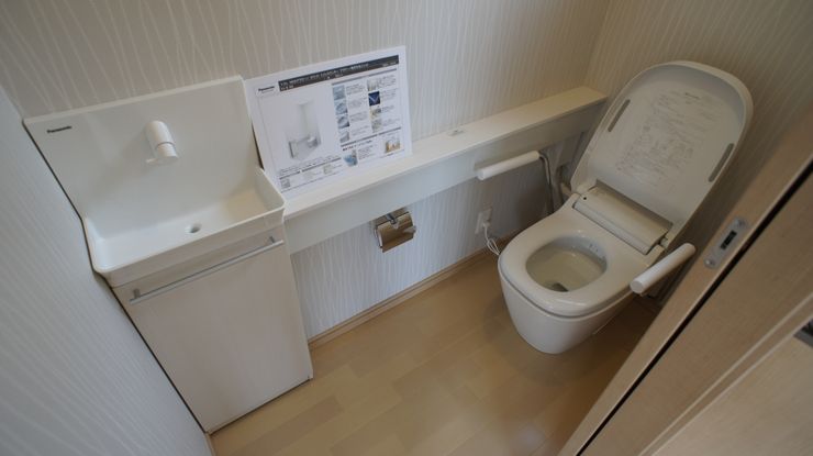 SK邸 マルモコハウス Moderne Badezimmer