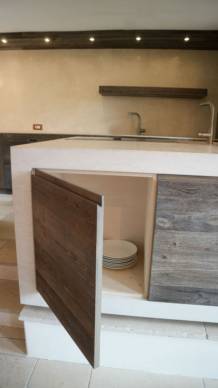 Design and functionality in your kitchen RI-NOVO CucinaContenitori & Dispense Legno Bianco
