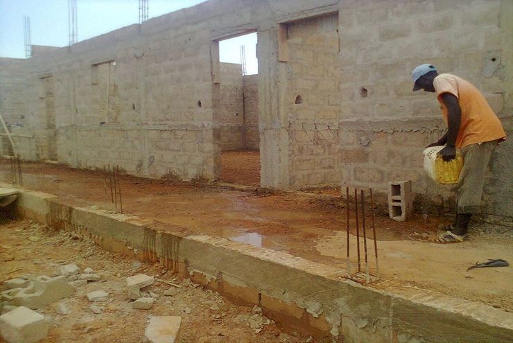 Ville de l'education et de la culture atelier architettura Scuole in stile rustico