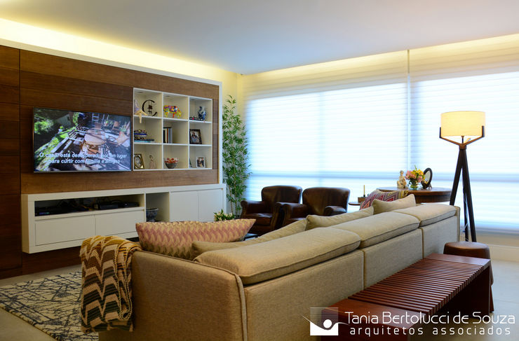 Sala de Estar Tania Bertolucci de Souza | Arquitetos Associados Salas de estar modernas