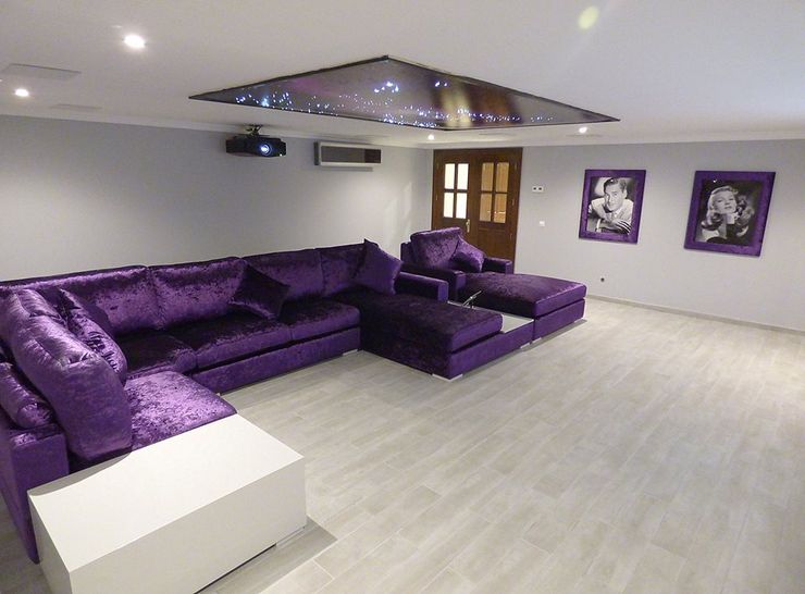 Projection Dreams / CUSTOM CINEMA 360 LDA Электроника МДФ Фиолетовый / Лиловый