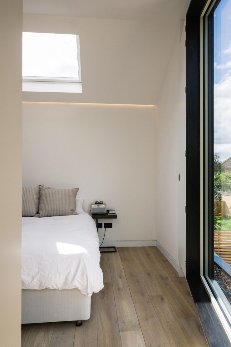 Black Ridge House Neil Dusheiko Architects Modern Bedroom