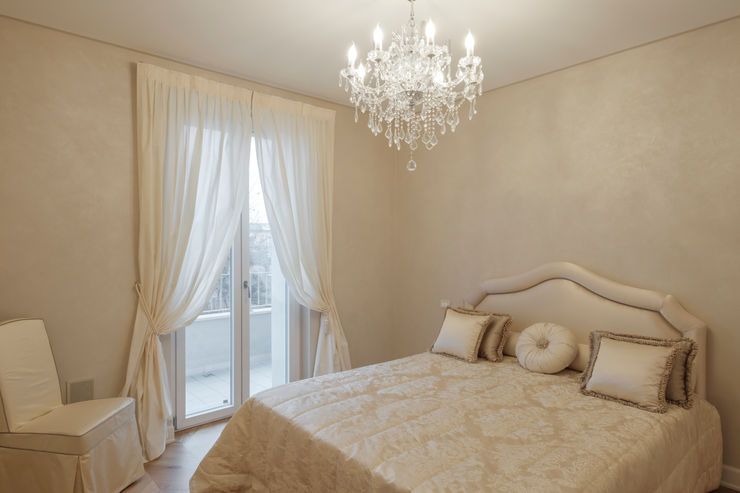 Quadrifamiliare <q>IL QUADRIFOGLIO</q> – Appartamento stile CLASSICO 2P COSTRUZIONI srl Camera da letto in stile classico
