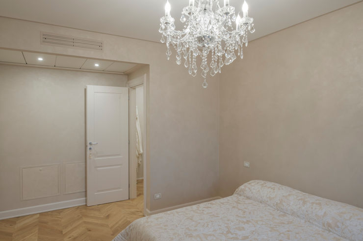 Quadrifamiliare <q>IL QUADRIFOGLIO</q> – Appartamento stile CLASSICO 2P COSTRUZIONI srl Camera da letto in stile classico