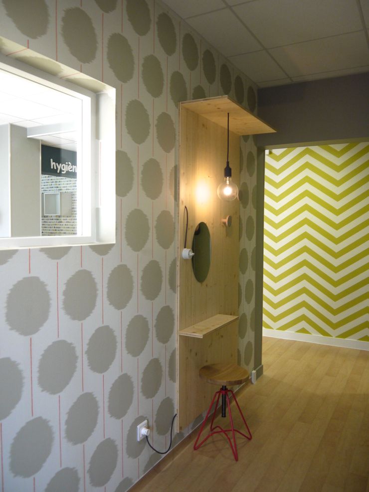 MIINT - design d'espace & décoration Cliniche in stile eclettico Variopinto
