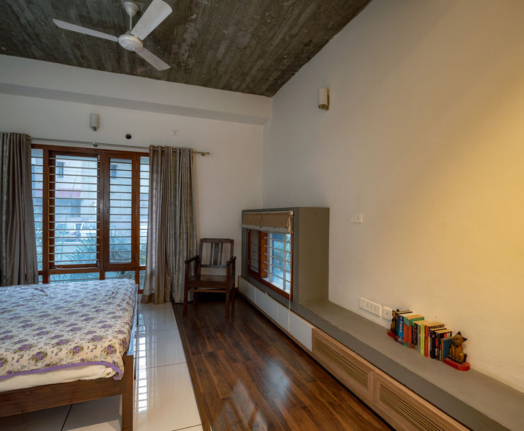 Residential project Ink Architecture Modern corridor, hallway & stairs
