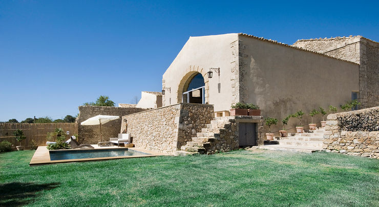 Masseria Vendicari, Sicilia (Giacomo Foti Photographer) Giacomo Foti Photographer Giardino in stile mediterraneo
