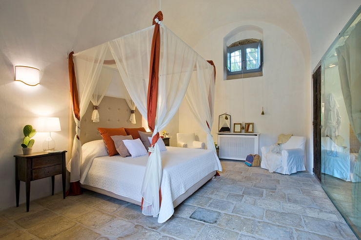 Masseria Vendicari, Sicilia (Giacomo Foti Photographer) Giacomo Foti Photographer Camera da letto in stile mediterraneo