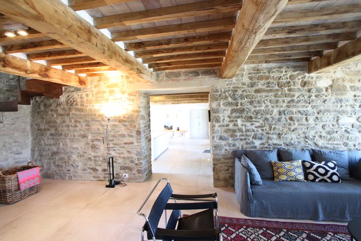 marco carlini architetto Гостиная в стиле кантри