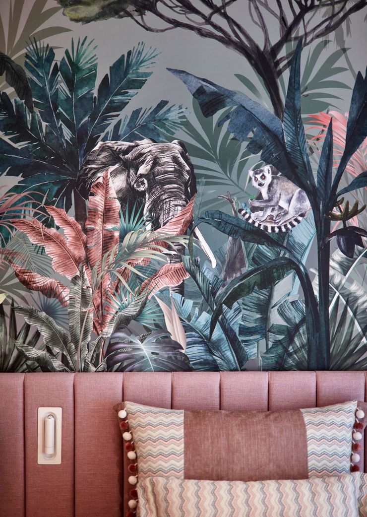 kids bedroom Esra Kazmirci Mimarlik Tropical style nursery/kid's room Wood Pink