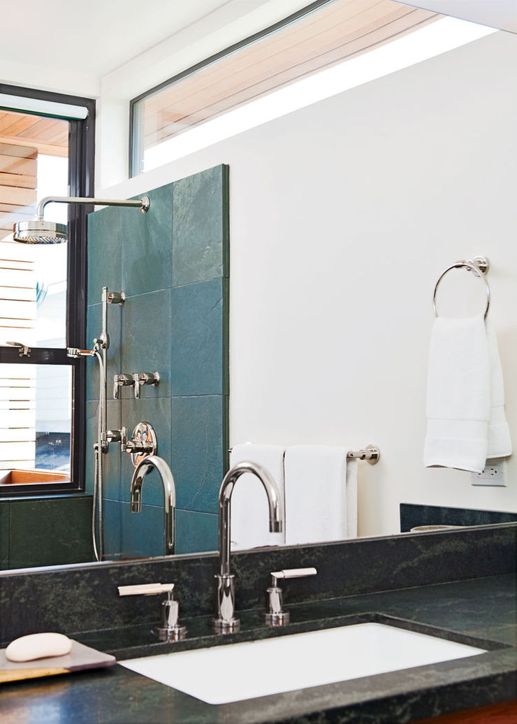 Casa in legno passiva Green Living Ltd Bagno moderno