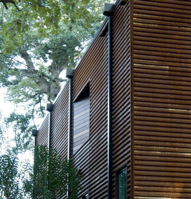 Casa singola fatta con containers navali. Green Living Ltd Casa prefabbricata
