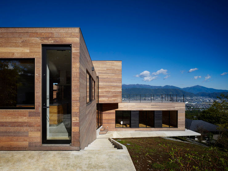 Casa fatta con containers navali Green Living Ltd Casa prefabbricata