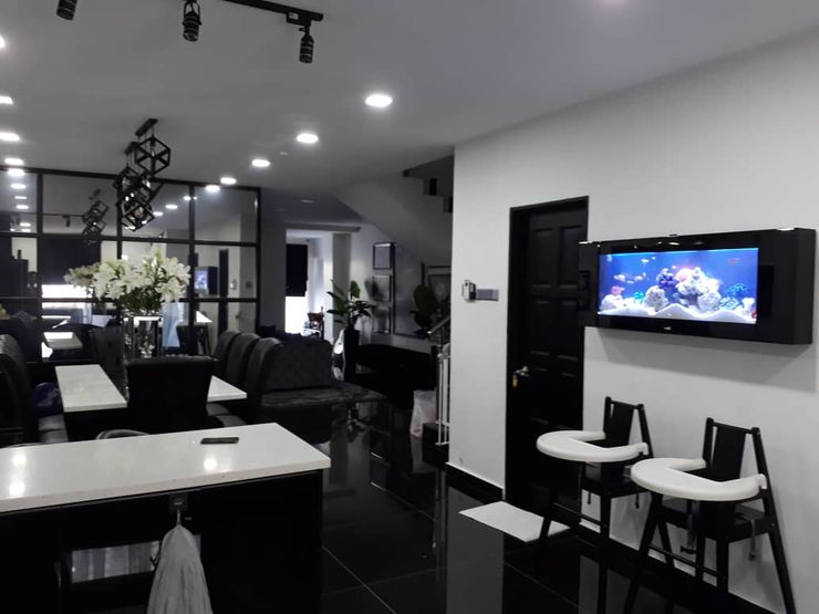 Crystal Black—Residential Seazone Dining roomAccessories & decoration